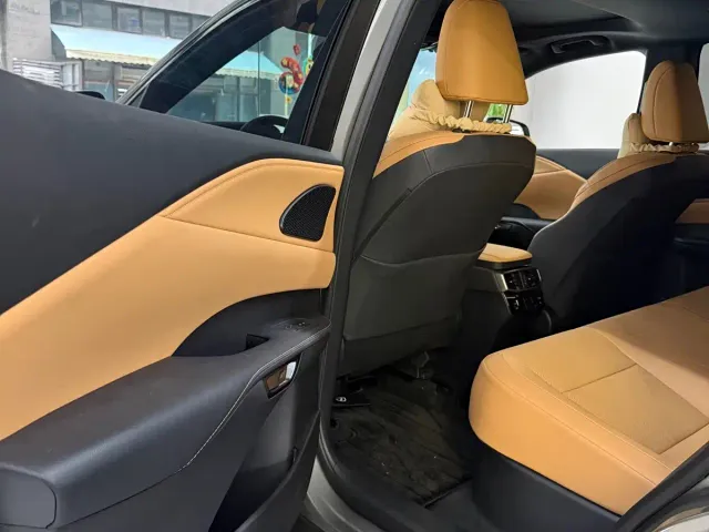 Lexus RX — Фото автомобиля 8