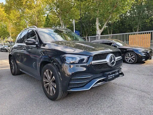 Mercedes-Benz GLE-Class — Фото автомобиля 2