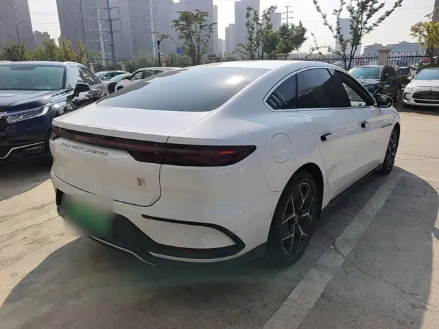 BYD Han — Фото автомобиля 6