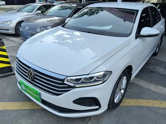 Фотография автомобиля — Volkswagen Lavida