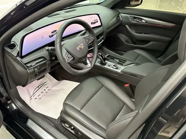 Cadillac CT5 — Фото автомобиля 8