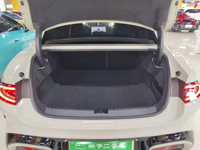 Xiaomi SU7 — Фото автомобиля 18