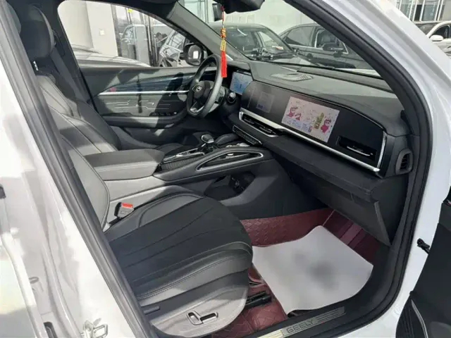 Geely Xingyue L — Фото автомобиля 15