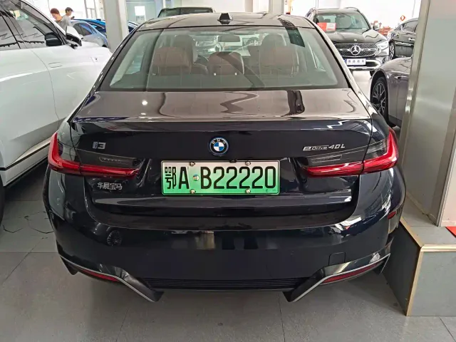 BMW i3 — Фото автомобиля 8