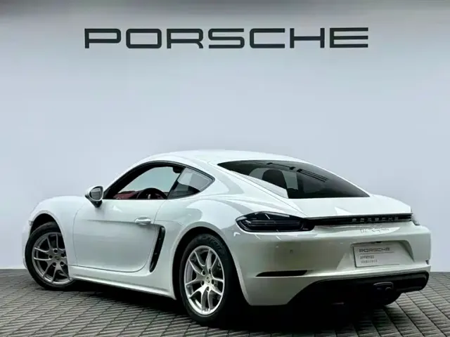 Porsche 718 — Фото автомобиля 5