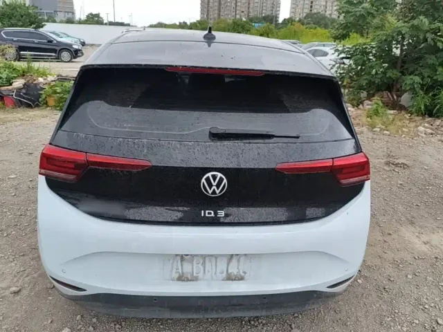 Volkswagen Volkswagen ID.3 2023 Pure Smart Edition — Фото автомобиля 5