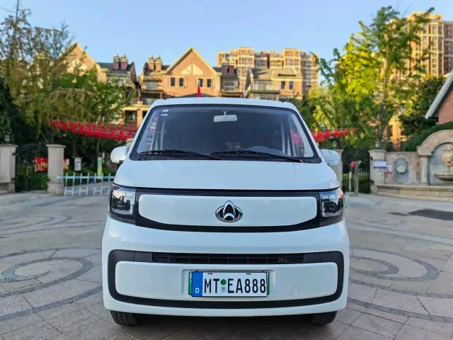 Фотография автомобиля — Changan Ruixing EM60