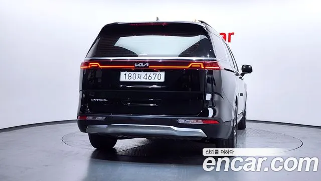 Kia Canival Carnival 4 поколение Дизель 9 мест Signature — Фото автомобиля 4