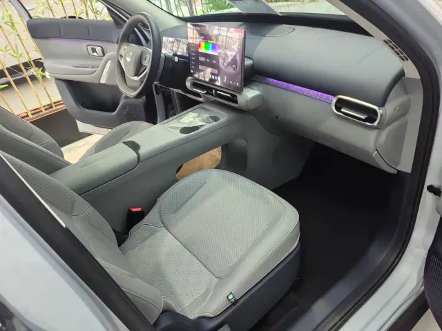 Leapmotor A10 — Фото автомобиля 12