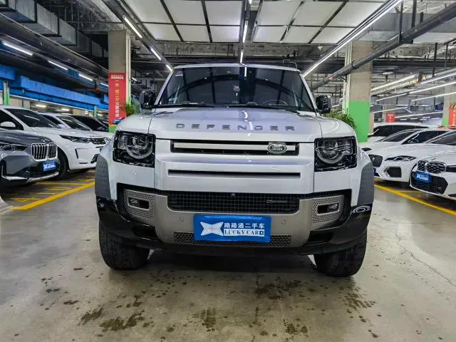 Land Rover Defender — Фото автомобиля 2