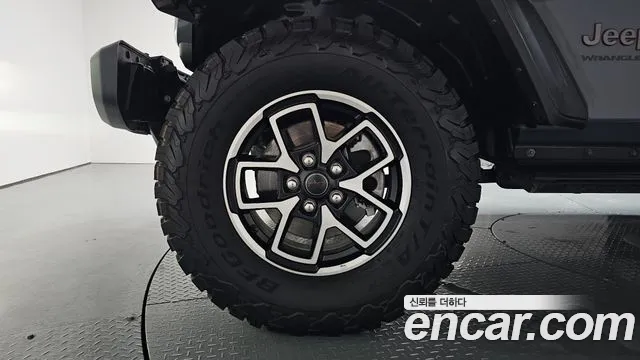 Jeep Wrangler JL — Фото автомобиля 4
