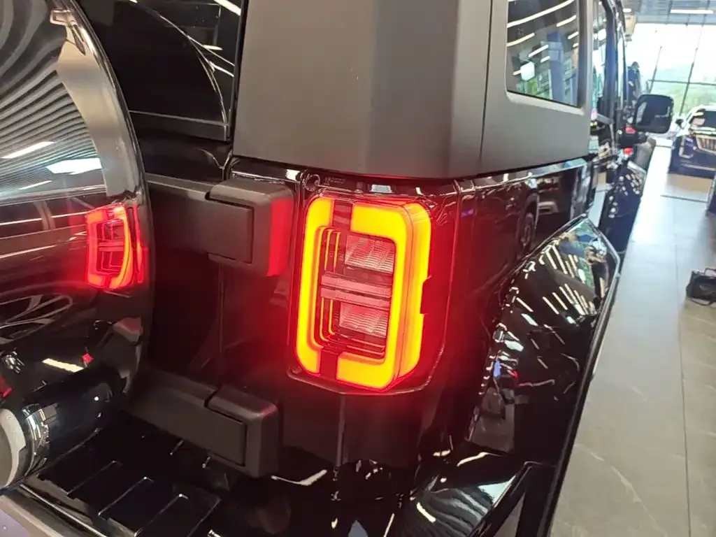 BAIC ORV Beijing Offroad BJ40 2024 2.0T Urban Hunter Glory Edition — Фото автомобиля 7