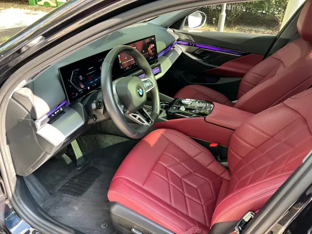 BMW 5 Series — Фото автомобиля 9