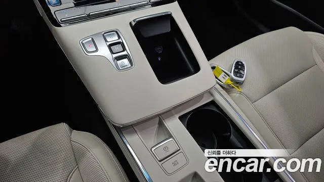 Hyundai Grandeur (New) Hybrid — Фото автомобиля 12