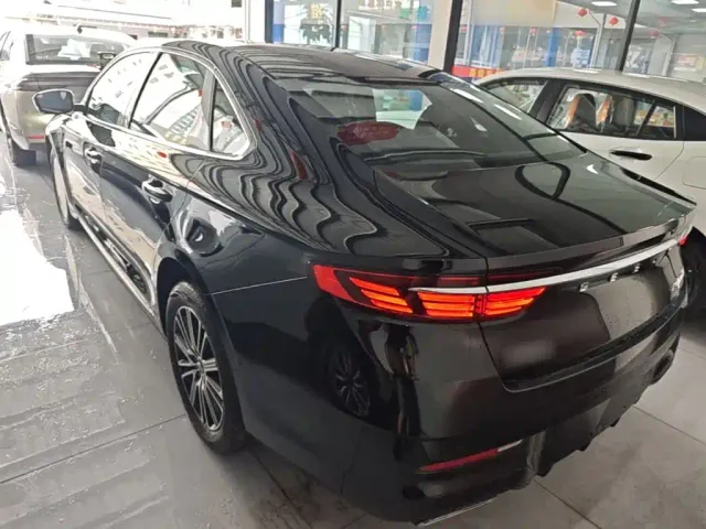 Geely Xingrui — Фото автомобиля 4
