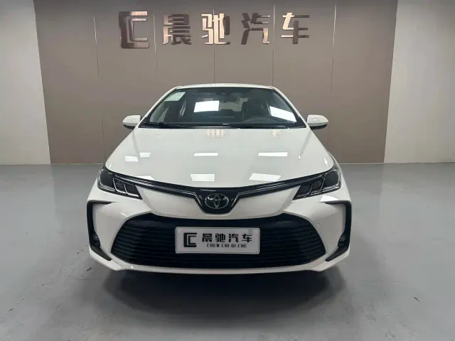 Toyota Corolla — Фото автомобиля 2