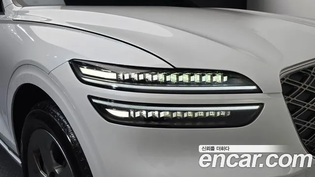 Genesis GV70 — Фото автомобиля 7