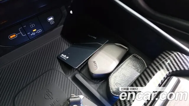 Kia K8 (New) Hybrid — Фото автомобиля 16
