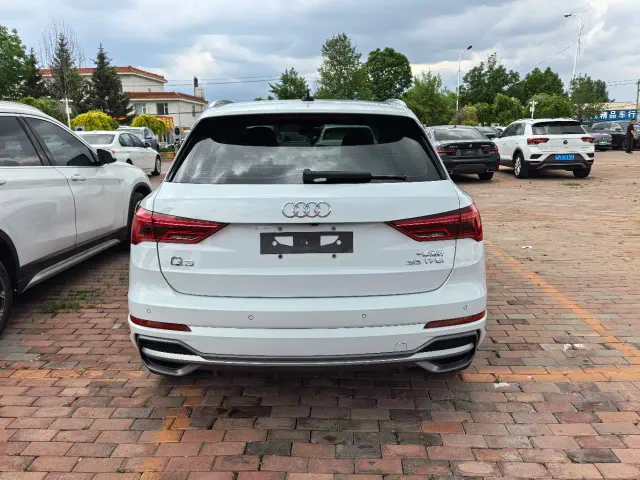 Audi Q3 — Фото автомобиля 5