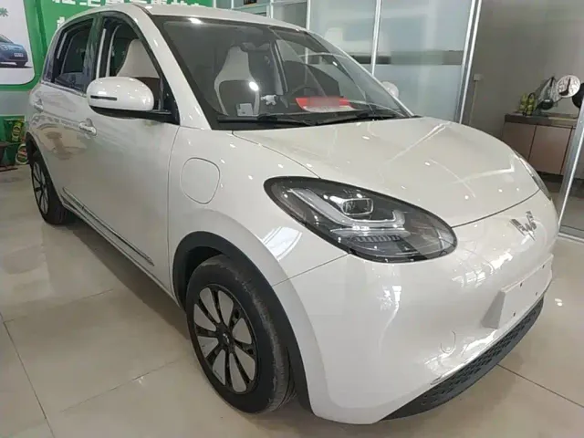 Wuling Bingo — Фото автомобиля 3