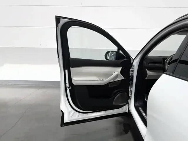 Nio ES7 — Фото автомобиля 8