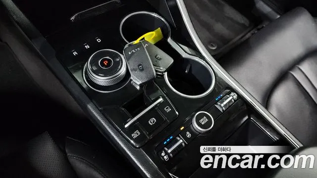 Kia K5 K5 3 поколение 2.0 LPI(Для проката) — Фото автомобиля 9
