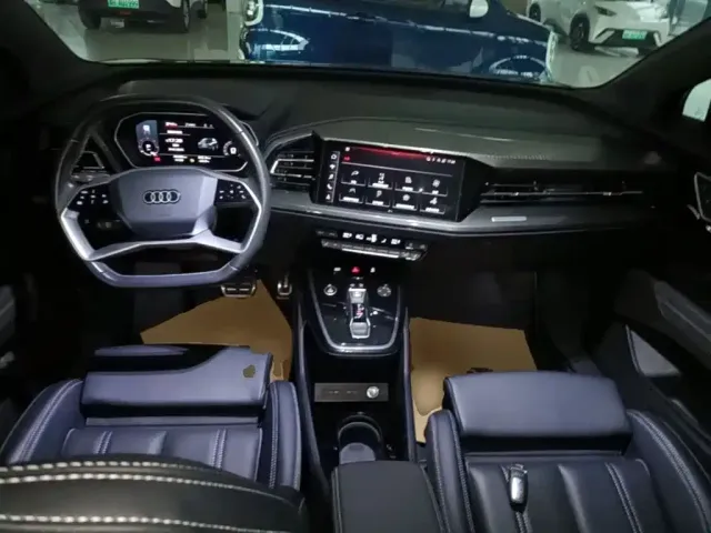 Audi Audi Q4 e-tron 2023 40 e-tron Innovation Edition — Фото автомобиля 9