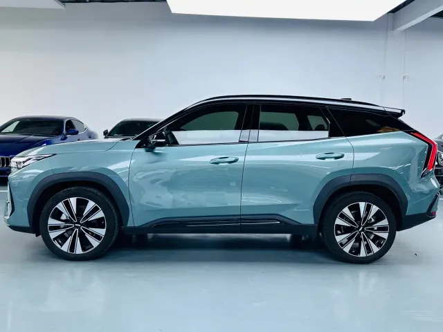 Geely Boyue L — Фото автомобиля 12