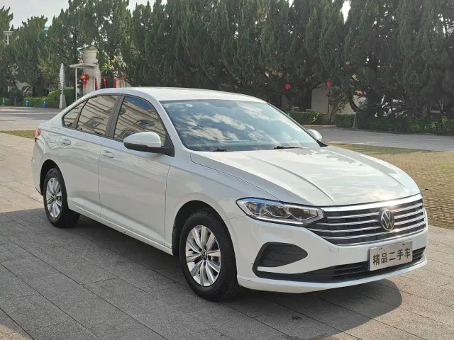Volkswagen Lavida — Фото автомобиля 3