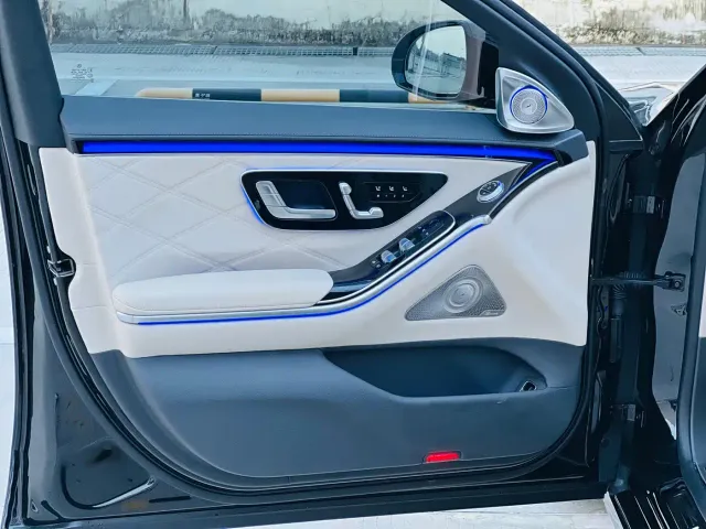 Mercedes-Benz Maybach S-Class — Фото автомобиля 17