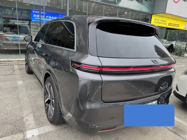 Li Auto L8 — Фото автомобиля 7
