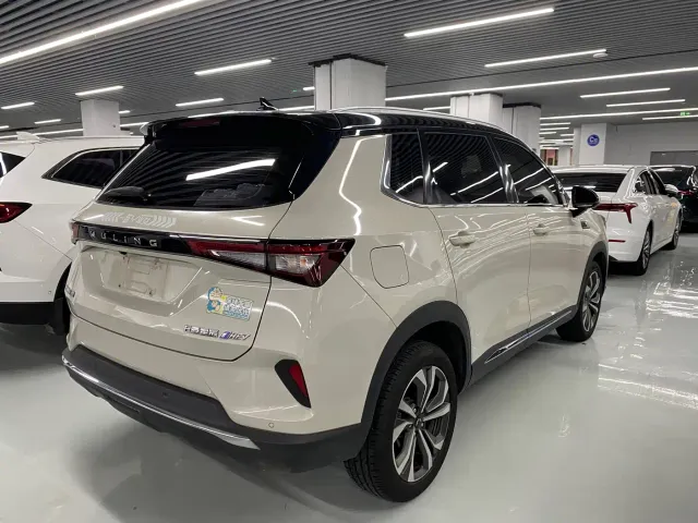 Wuling Asta — Фото автомобиля 11