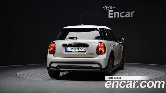 MINI Cooper — Фото автомобиля 4