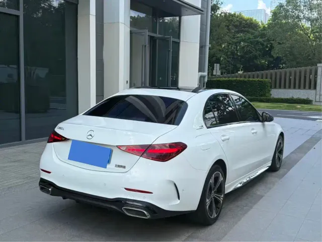 Mercedes-Benz C-Class — Фото автомобиля 4