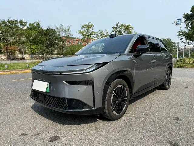 Фотография автомобиля — Toyota BoZhi 3X