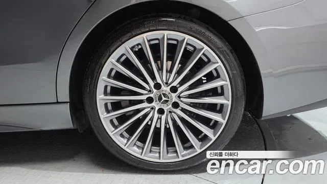 Mercedes-Benz C-Class — Фото автомобиля 19