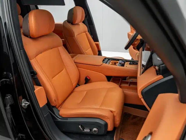 Lynk & Co 900 — Фото автомобиля 22