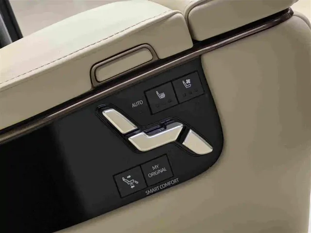 Toyota Alphard — Фото автомобиля 14