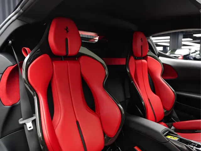 Ferrari SF90 — Фото автомобиля 14