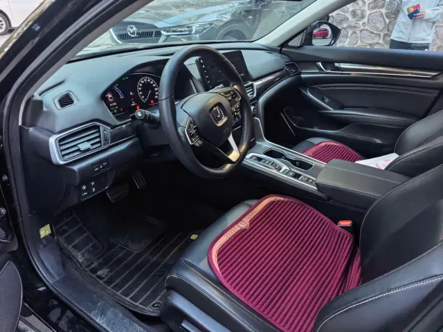 Honda Accord — Фото автомобиля 4