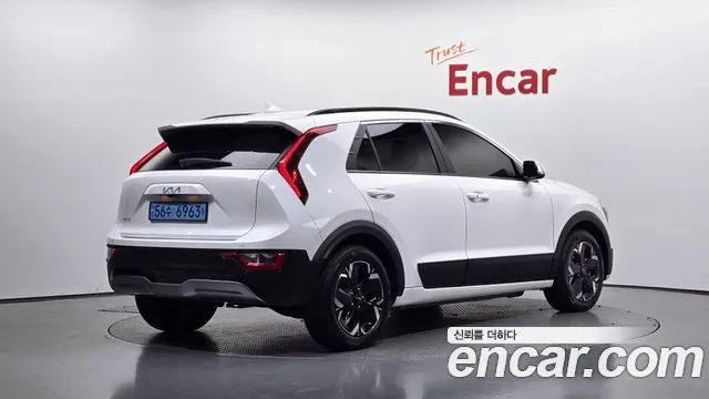 Kia Niro New — Фото автомобиля 2