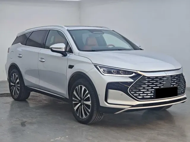 BYD Tang — Фото автомобиля 3
