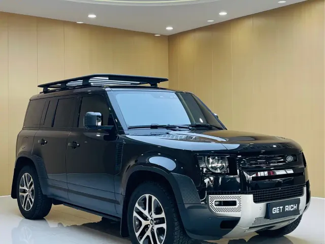 Land Rover Defender — Фото автомобиля 2