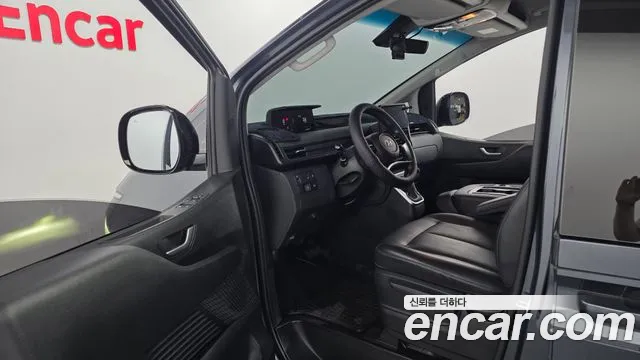 Hyundai Staria — Фото автомобиля 10