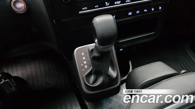 Hyundai Staria New — Фото автомобиля 12
