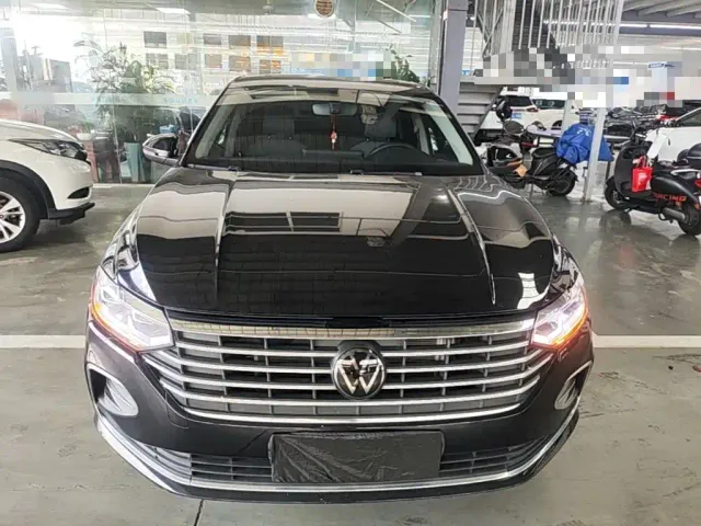 Volkswagen Lavida — Фото автомобиля 2