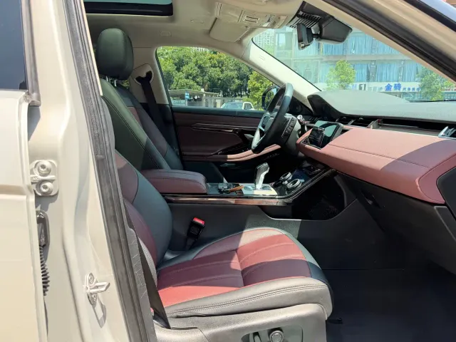 Land Rover Range Rover Evoque — Фото автомобиля 13