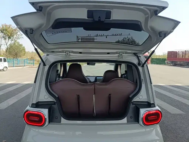 Wuling Hongguang Mini EV — Фото автомобиля 18