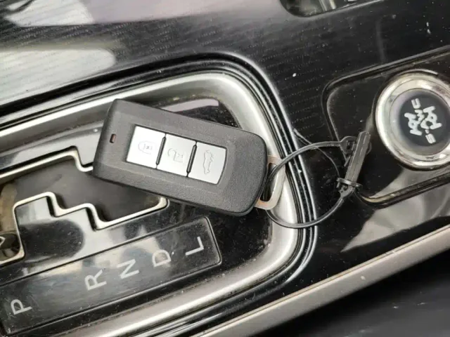 Mitsubishi Outlander — Фото автомобиля 8