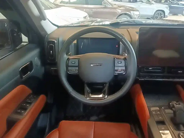 Haval H9 — Фото автомобиля 10